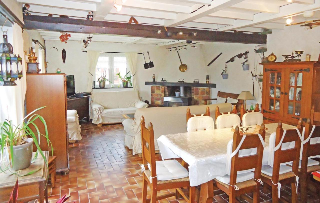 Awesome Home In Chevron With Kitchen Dış mekan fotoğraf